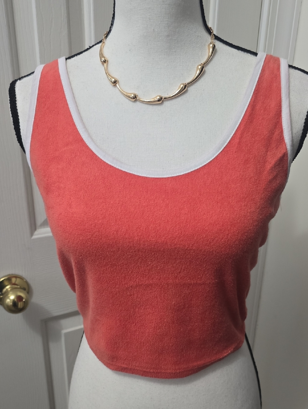 SO BRAND WOMEN'S JUNIOR CORAL SCOOPNECK SUMMER TANK TOP SIZE MEDIUM